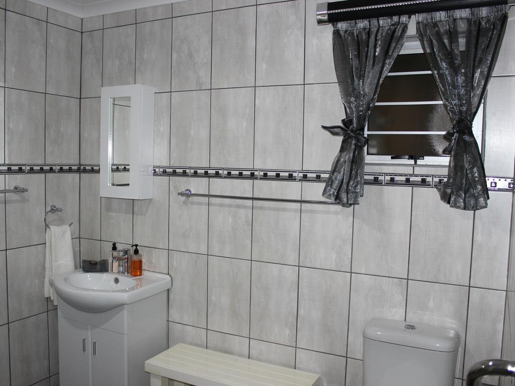 Waterfront Guest House Carolina Екстер'єр фото